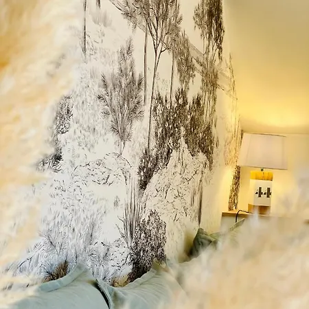 Avec Balcon Au Coeur De